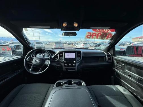 2022 RAM 3500 Tradesman Crew Cab 4x4 6'4' Box