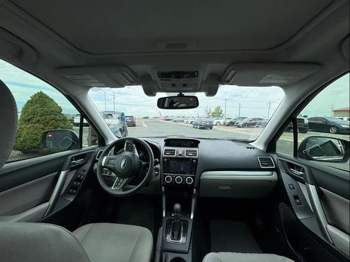 2016 Subaru Forester 2.5i Touring