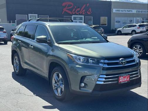 Alumina Jade Metallic 2019 Toyota Highlander Limited Platinum