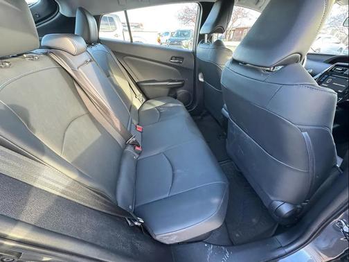 2016 Toyota Prius Three Touring