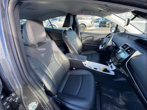 2016 Toyota Prius Three Touring