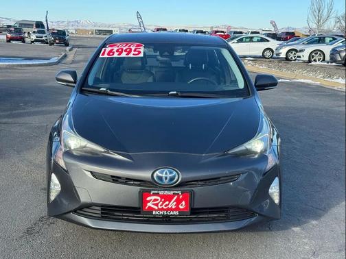 2016 Toyota Prius Three Touring