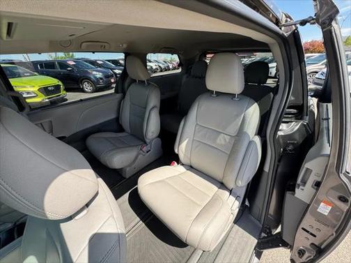 2015 Toyota Sienna XLE Premium