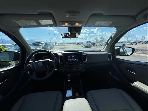 Gray 2022 Nissan Frontier SV