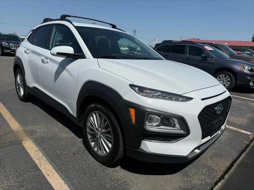 2020 Hyundai KONA SEL Plus