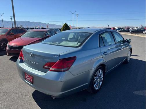 2008 Toyota Avalon XLS