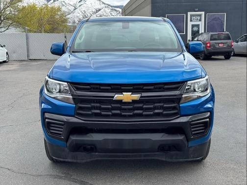 Blue 2022 Chevrolet Colorado WT
