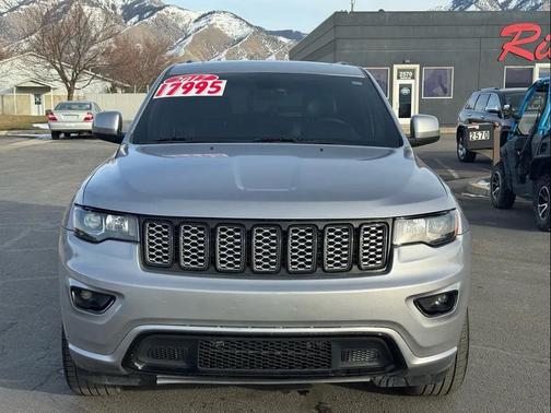 2017 Jeep Grand Cherokee Altitude