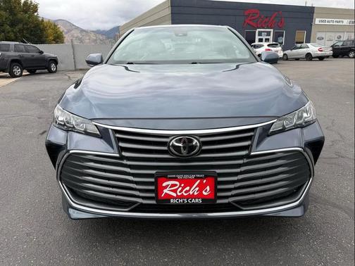 2022 Toyota Avalon XLE