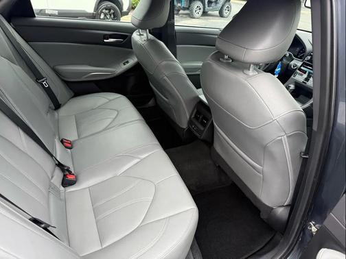 2022 Toyota Avalon XLE