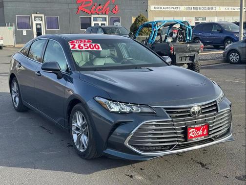 2022 Toyota Avalon XLE