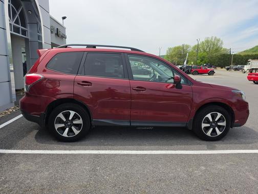 Venetian Red Pearl 2018 Subaru Forester 2.5i Premium