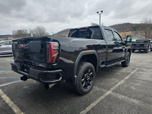2025 GMC Sierra 2500 AT4