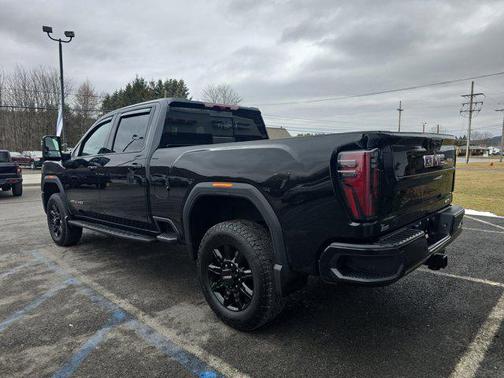 2025 GMC Sierra 2500 AT4