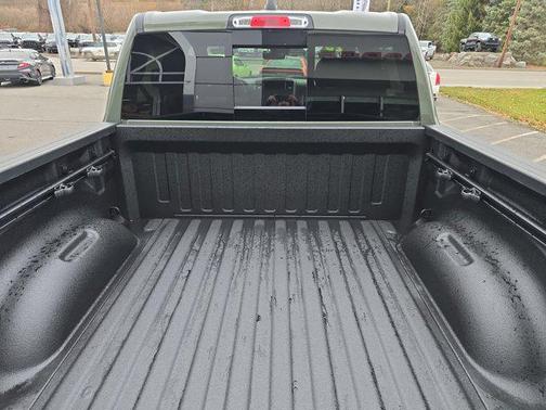 2026 RAM 1500 Warlock Crew Cab 4x4 5'7' Box