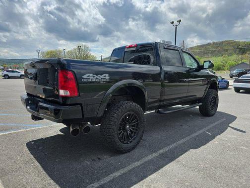 2017 RAM 2500 Big Horn Crew Cab 4x4 6'4' Box