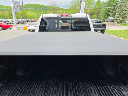 Bright White Clearcoat 2020 RAM 1500 Big Horn/Lone Star