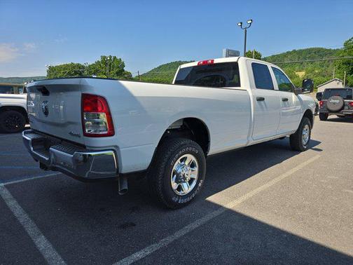 2023 RAM 2500 Tradesman Crew Cab 4x4 8' Box