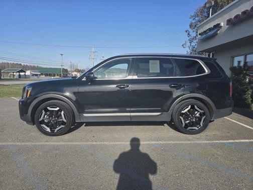 2023 Kia Telluride EX