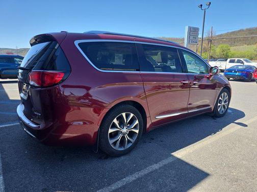 2017 Chrysler Pacifica Limited
