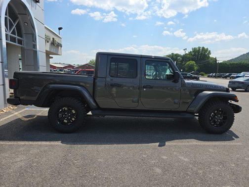 2025 Jeep Gladiator High Tide