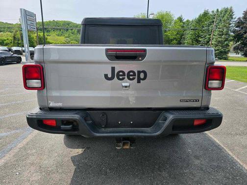 2020 Jeep Gladiator Sport