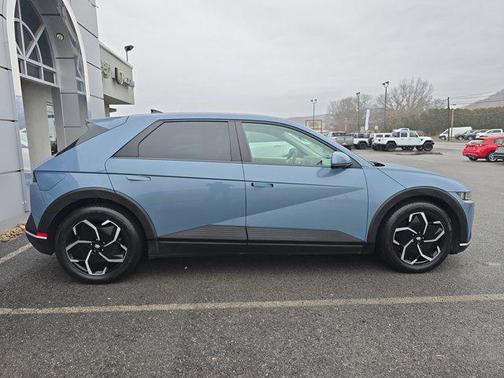 2022 Hyundai IONIQ 5 SE