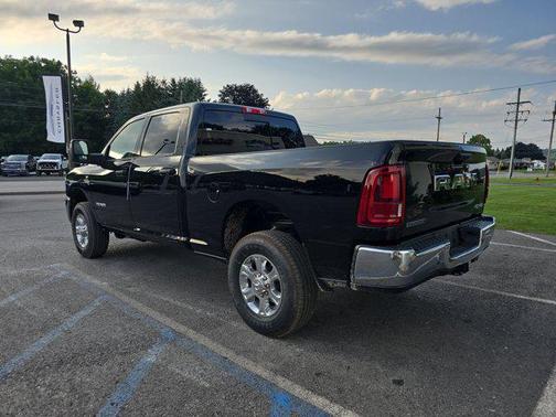 2025 RAM 2500 Big Horn Crew Cab 4x4 6'4' Box