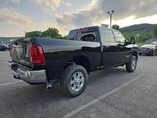 2025 RAM 2500 Big Horn Crew Cab 4x4 6'4' Box
