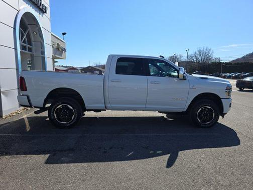 2026 RAM 2500 Laramie Crew Cab 4x4 6'4' Box