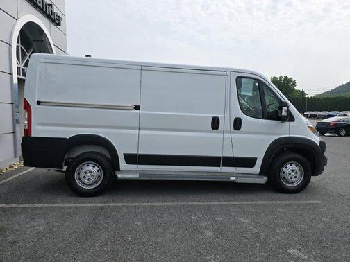 2023 RAM ProMaster 2500 Base