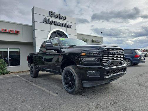 2025 RAM 2500 Big Horn Crew Cab 4x4 6'4' Box