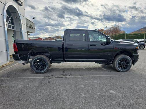 2025 RAM 2500 Big Horn Crew Cab 4x4 6'4' Box