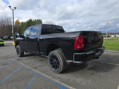 2025 RAM 2500 Big Horn Crew Cab 4x4 6'4' Box