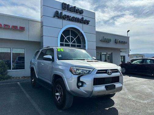 2024 Toyota 4Runner TRD Off Road