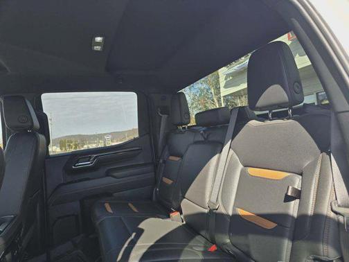 Summit White 2025 GMC Sierra 1500 AT4