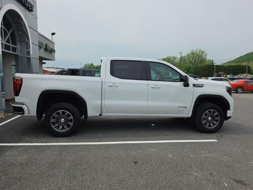 Summit White 2025 GMC Sierra 1500 AT4