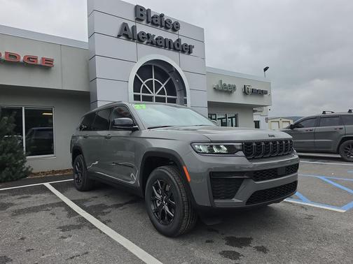 Sting-Gray Clearcoat 2027 Jeep Grand Cherokee L Laredo