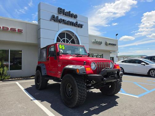 Flame Red Clearcoat 2005 Jeep Wrangler X