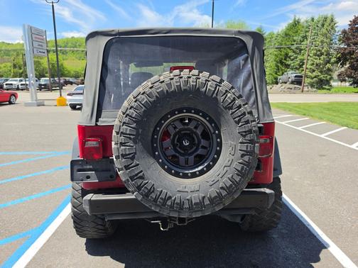 Flame Red Clearcoat 2005 Jeep Wrangler X