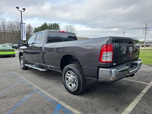 2024 RAM 2500 Tradesman Crew Cab 4x4 8' Box