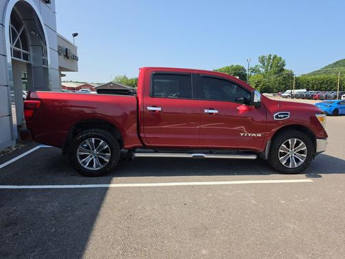 Cayenne Red 2017 Nissan Titan SL