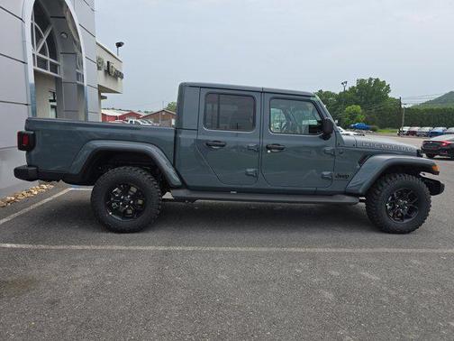 2025 Jeep Gladiator High Tide