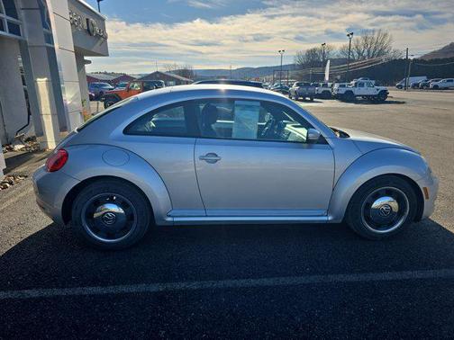 2012 Volkswagen Beetle 2.5L