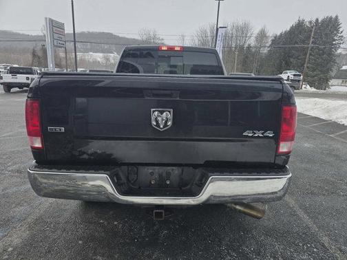 2019 RAM 1500 SLT
