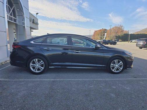 2018 Hyundai SONATA SEL