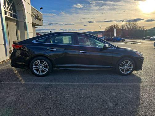2018 Hyundai SONATA SEL