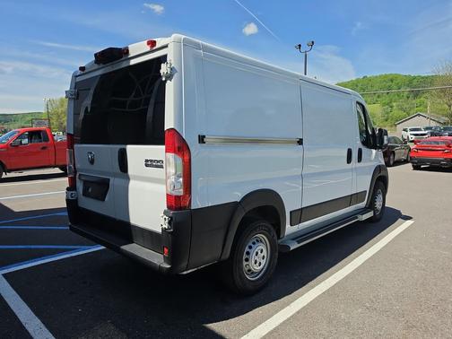 Bright White Clearcoat 2025 RAM ProMaster 2500 Tradesman