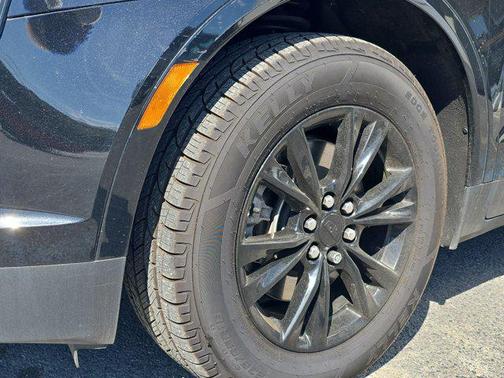Stellar Black Metallic 2022 Cadillac XT5 Premium Luxury