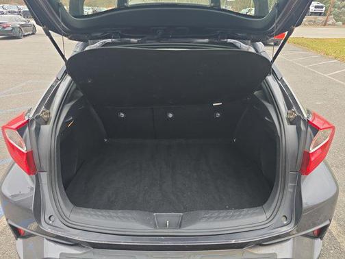 2018 Toyota C-HR XLE Premium